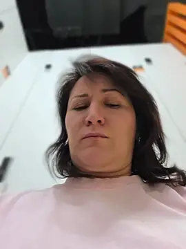 ZhenjaPoledance Chat XXX in diretta