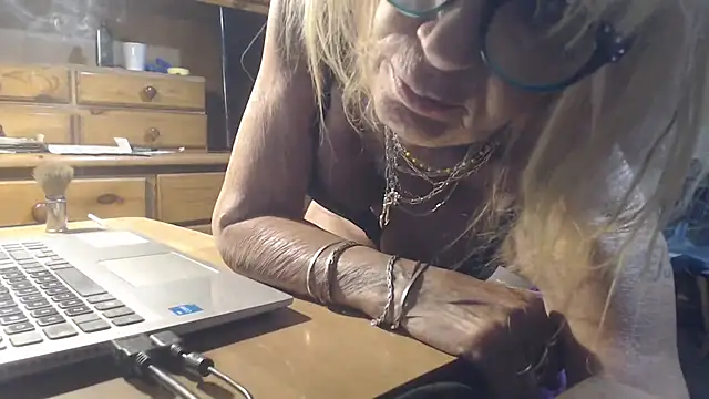 Show de sissysexy2026 na webcam