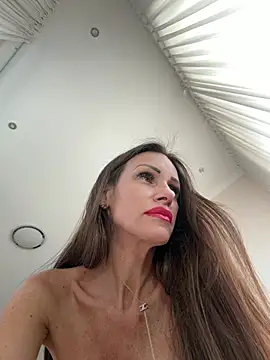 Show modela Hott_Lolla na web-kameri