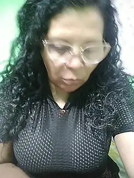 Amarantha25 Show in webcam