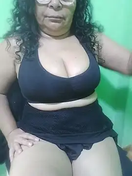Amarantha25 Adlı Modelin Canlı XXX Sohbeti
