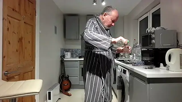 jimmybenido Show in webcam