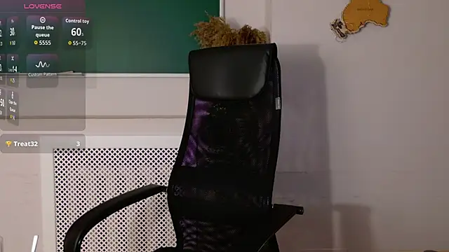 CamillaLarson Adlı Modelin Canlı Sohbet Odası