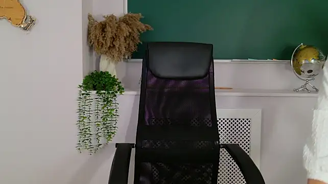 CamillaLarson's Live XXX Chat