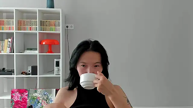 XXX chat uživo modela ailey_chao