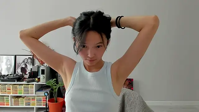 Онлайн чат XXX ailey_chao