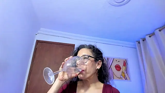 StarMilf's Live XXX Chat