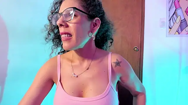 StarMilf Chat XXX in diretta