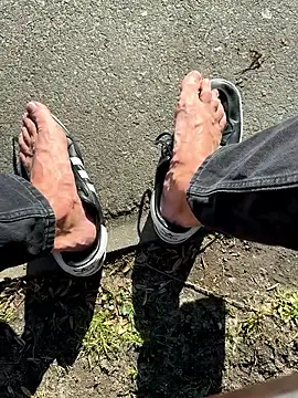 nipplegayfeet's Webcam Show