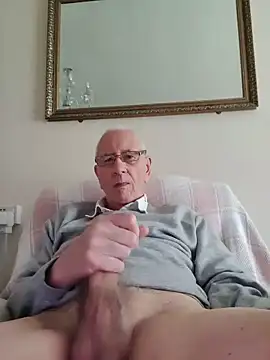 cutaboverest's Webcam Show
