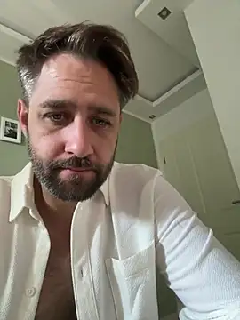 Tommy_Hilficker Pertunjukan Webcam