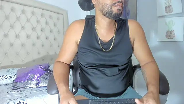 luis_23hotのウェブカメラショー