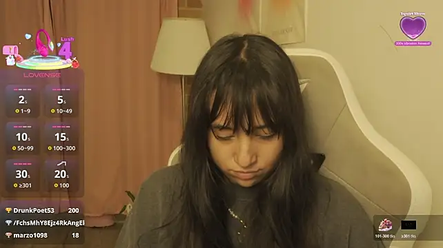Chat +18 de EmmitaGarcia ao vivo