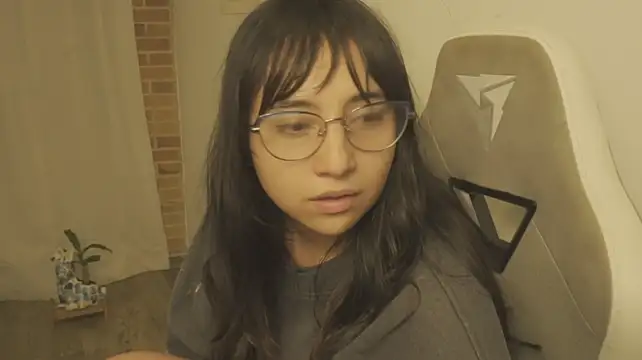 EmmitaGarcia's Webcam Show
