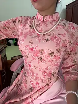 ___Erin___ Show Webcam