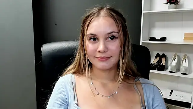 Онлайн чат XXX kitty_valeria
