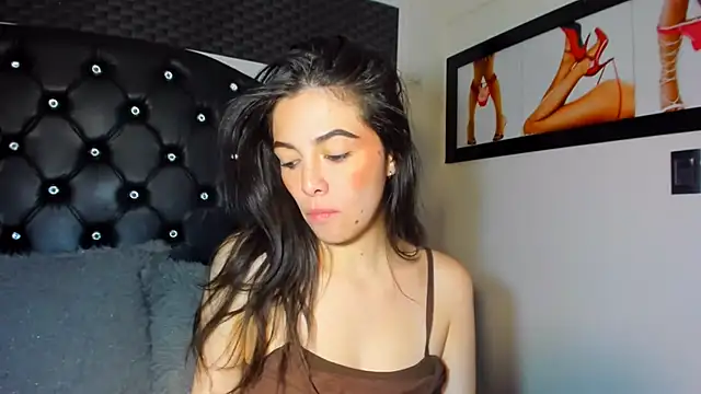 צ'אט XXX בשידור חי של diana_queen_