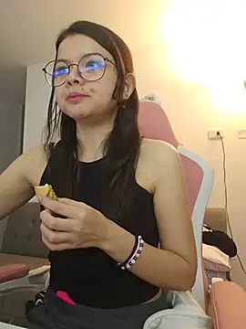 XXX chat uživo modela azumiichan