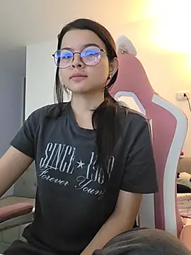 Chat XXX ao vivo de azumiichan