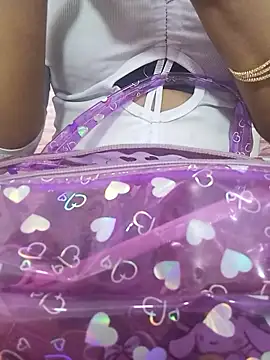 Chat XXX ao vivo de Mishka__