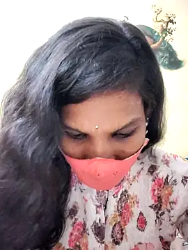 Shreya-telugupilla Adlı Modelin Canlı XXX Sohbeti