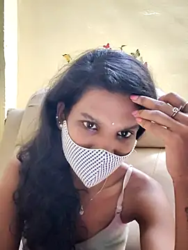Shreya-telugupilla's Live XXX Chat