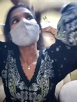 دردشة Shreya-telugupilla الجنسية المباشرة