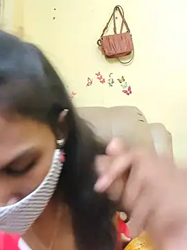 Shreya-telugupilla's Live XXX Chat