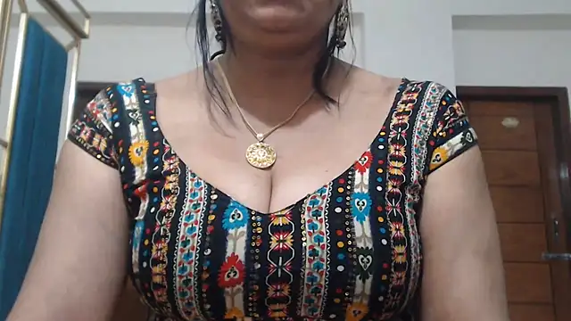 Maisa-130 live XXX chat