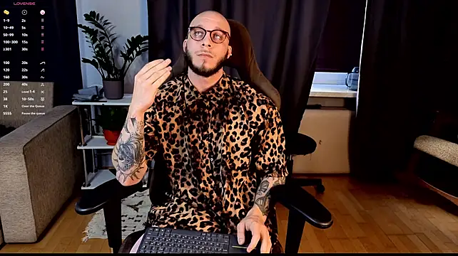 pleasure8869 Show Webcam