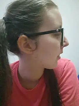 Sarah459 webkamerás műsora