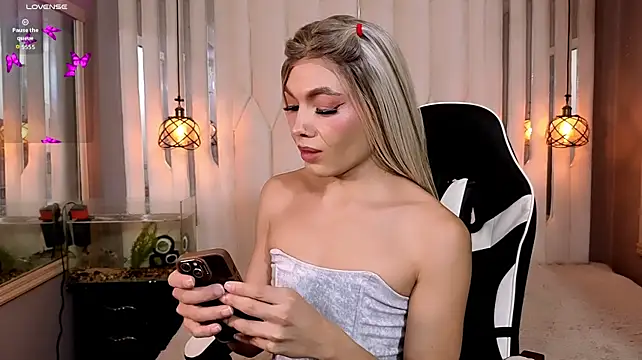 Megan_Do_Santos' Webcam Show