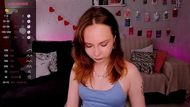 Chat +18 de LanaBlu_ ao vivo