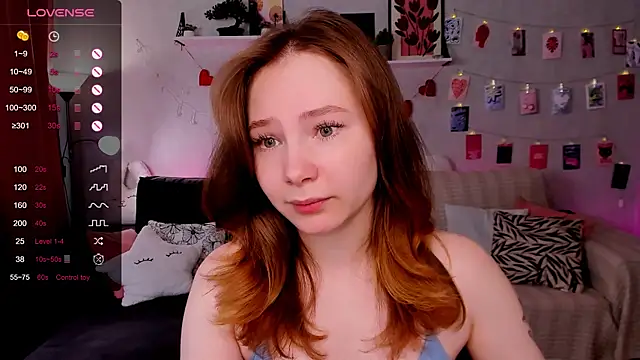 LanaBlu_'s Live XXX Chat