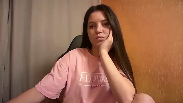 دردشة Lina_Most الجنسية المباشرة