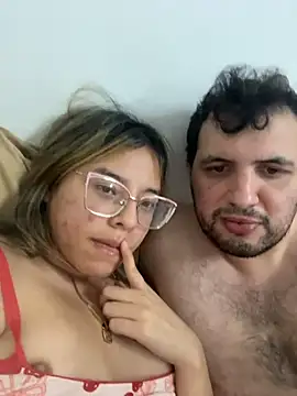 Вебкам-шоу zekefotoslive