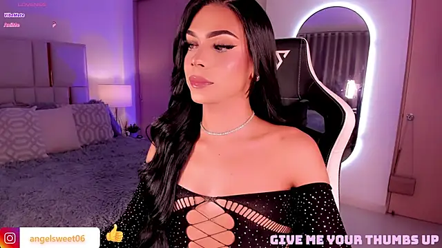 Pertunjukan Kamera Web Angelina_Rossi