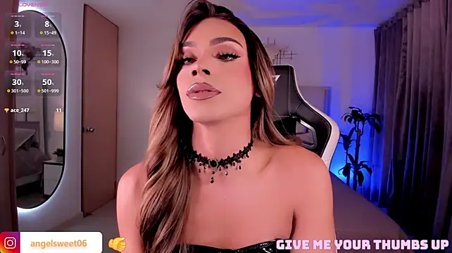 Angelina_Rossi Adlı Modelin Web Kamerası Şovu