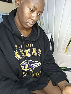SquirtQueen16's Live XXX Chat