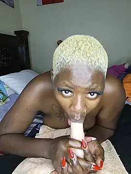 SquirtQueen16's Live XXX Chat