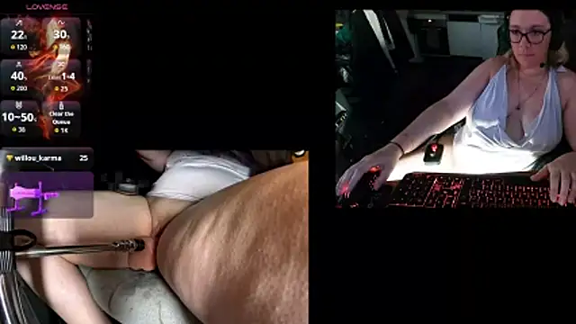 lili-hot-77's Webcam Show