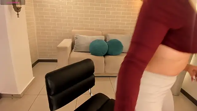 Chat +18 de MariaHerrera_ ao vivo