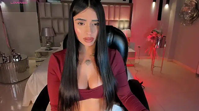 MariaHerrera_ Adlı Modelin Canlı XXX Sohbeti