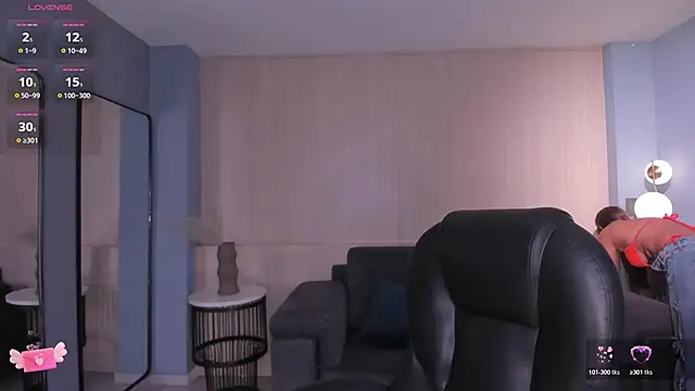 ArianaDumont's Live Chat Room
