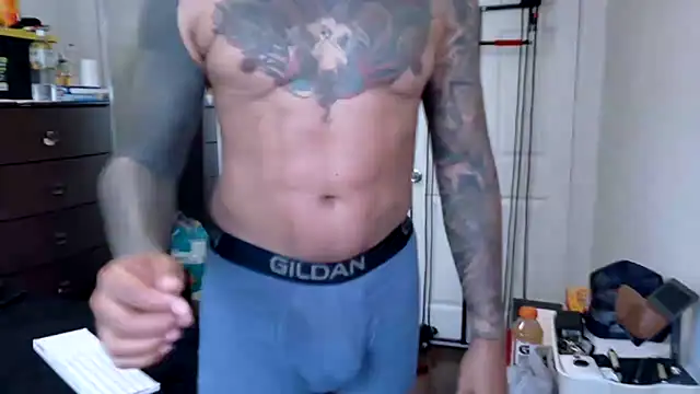 WyattBBC Show in webcam