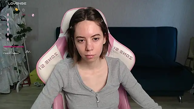 Онлайн чат Allie_Hazie