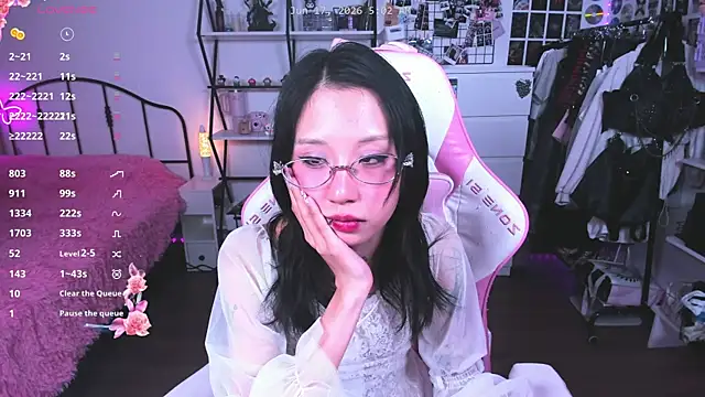 ashleywowmeow's Live XXX Chat