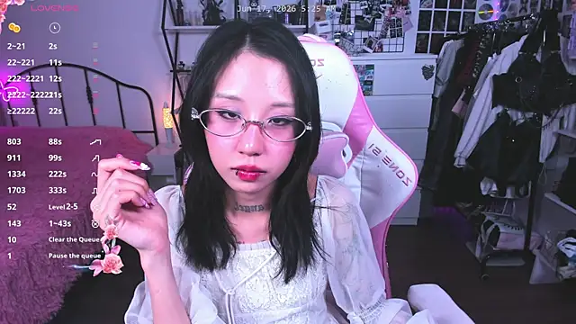Chat +18 de ashleywowmeow ao vivo