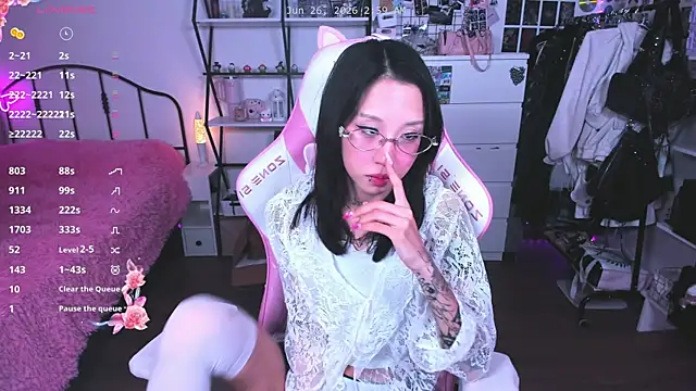 ashleywowmeow XXX чат на живо
