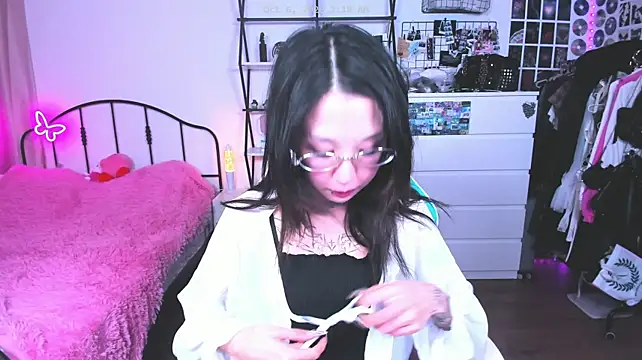 Chatroom XXX en direct de ashleywowmeow